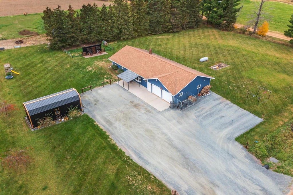 Photo of N7381 Miller AVENUE, Loyal, WI 54446 (MLS # 22605361)