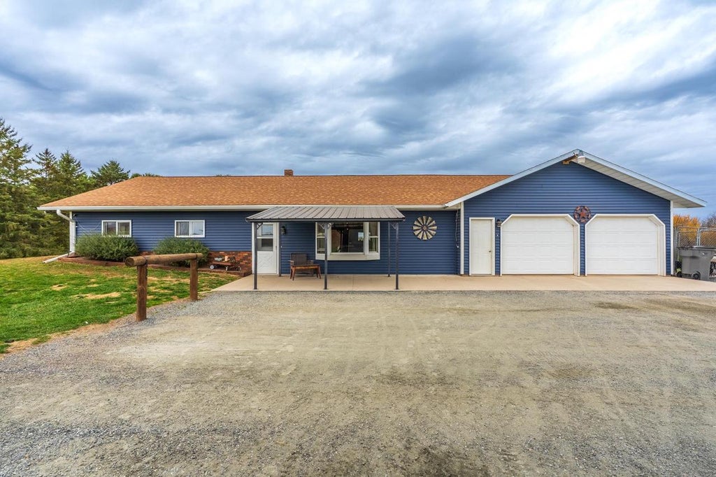 Photo of N7381 Miller AVENUE, Loyal, WI 54446 (MLS # 22605361)