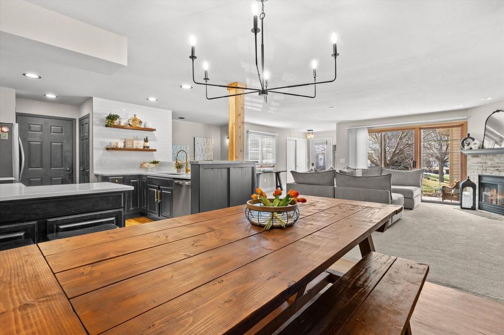 Photo of 2293 A Circle Ridge, Delafield, WI 53018 (MLS # 1956817)