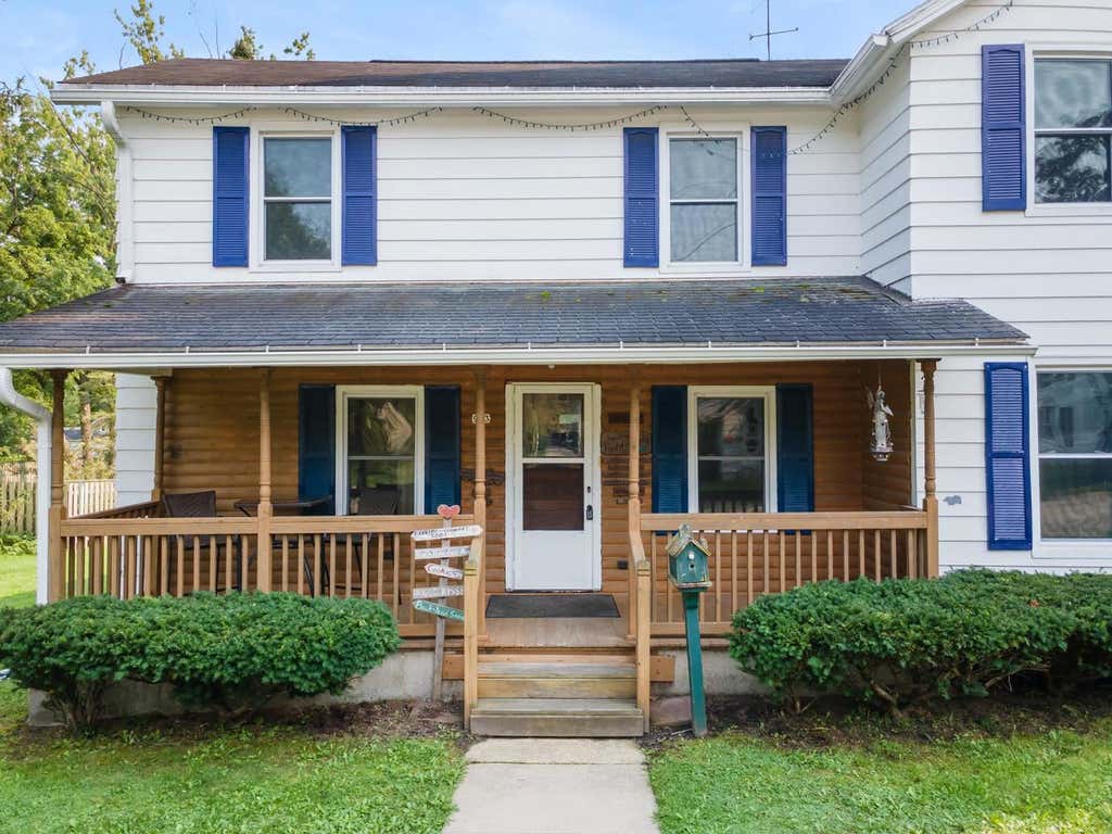 Photo of 953 W Peck STREET, Whitewater, WI 53190 (MLS # 2030491)