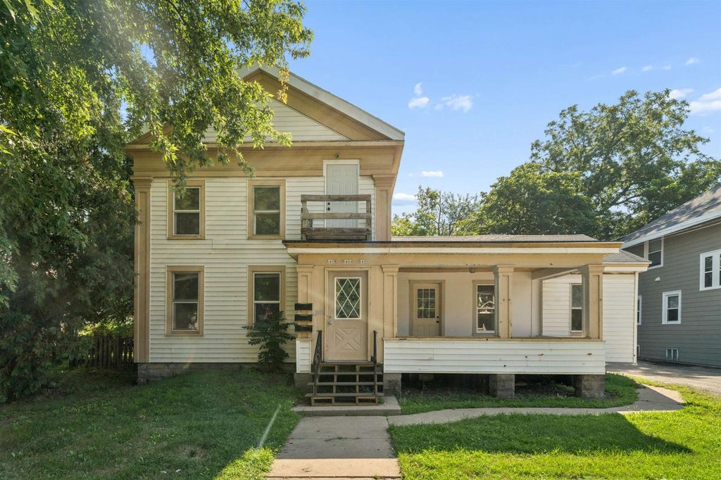 Photo of 840 Jackson STREET, Oshkosh, WI 54901 (MLS # 50330586)