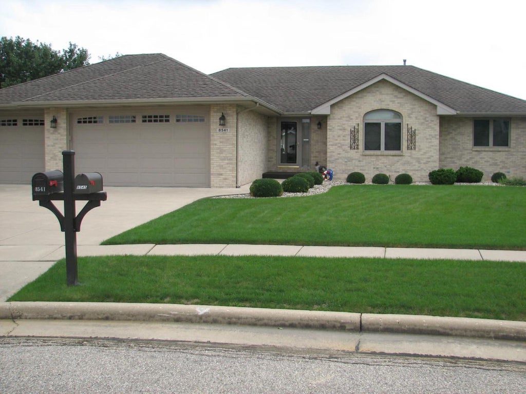 Photo of 8541 35th AVENUE, Kenosha, WI 53142 (MLS # 1981887)