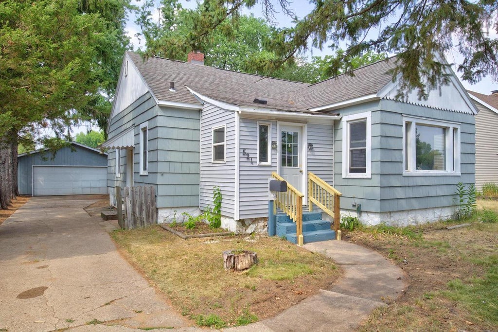 Photo of 521 Dewey STREET, Wisconsin Rapids, WI 54494 (MLS # 22603658)