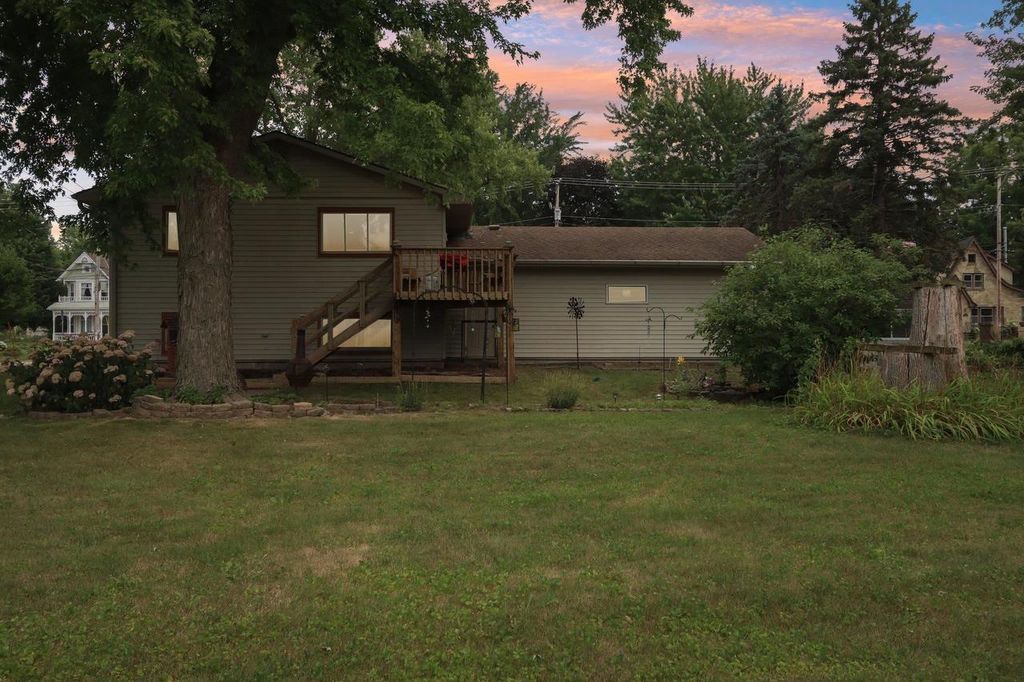 Photo of 6008 Exchange STREET, Mcfarland, WI 53558 (MLS # 2026495)