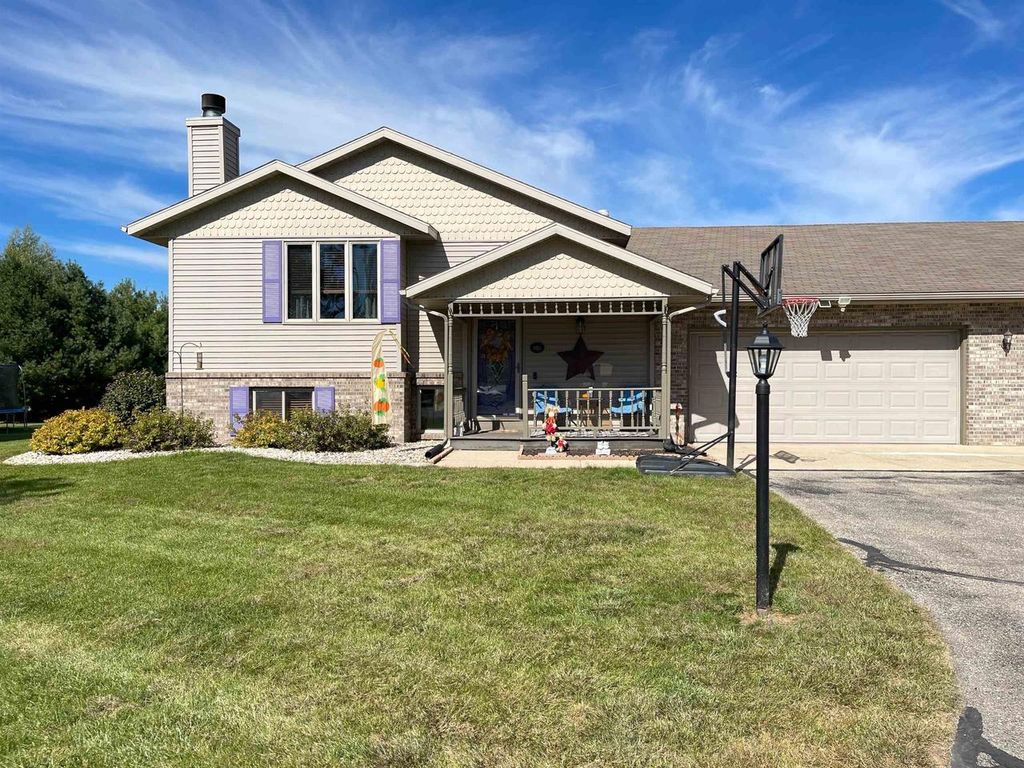 Photo of 3585 S 94th STREET, Milwaukee, WI 53228 (MLS # 1944373)