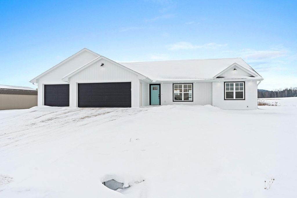 Photo of 416 Tristan DRIVE, Shawano, WI 54166 (MLS # 50319107)