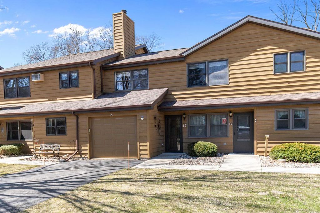 Photo of 921 Babcock STREET #13, Neenah, WI 54956 (MLS # 50323376)