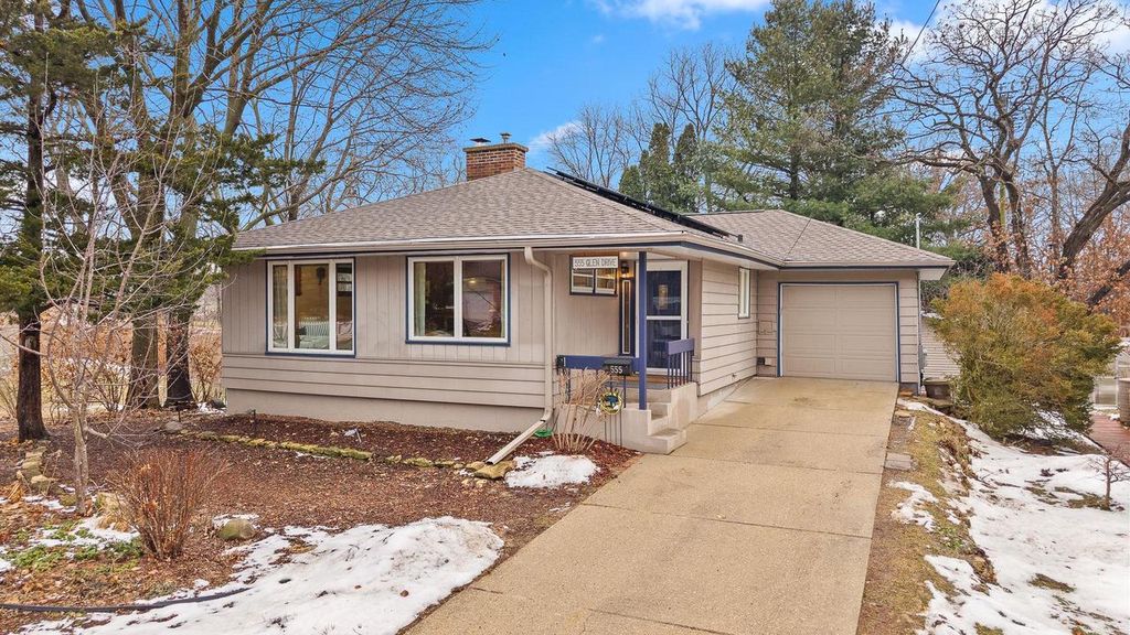 Photo of 555 Glen DRIVE, Madison, WI 53711 (MLS # 2014526)