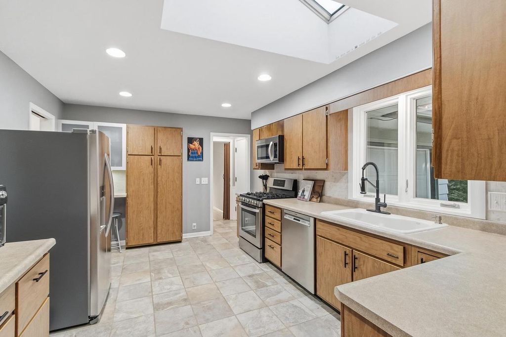 Photo of 555 Glen DRIVE, Madison, WI 53711 (MLS # 2014526)