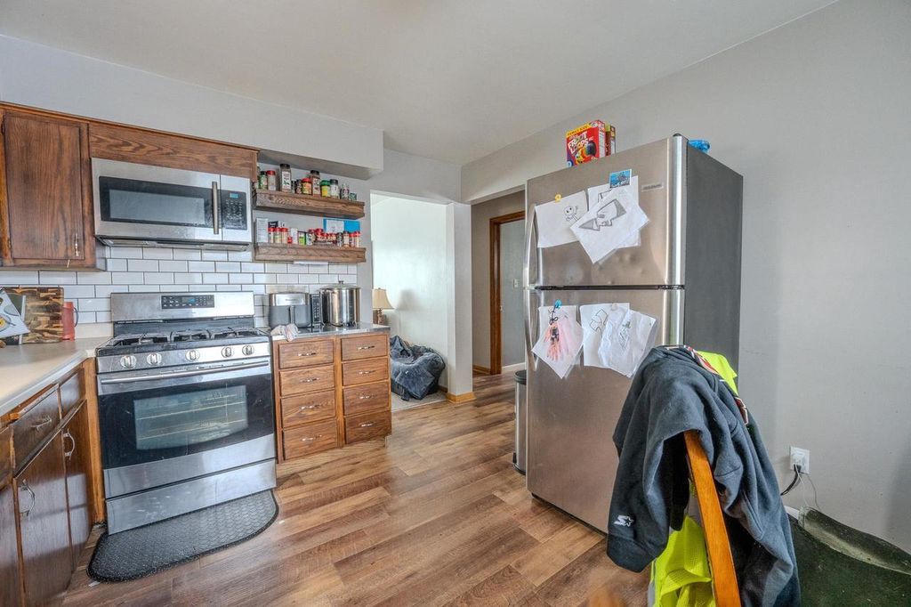 Photo of 1302 S 5th AVENUE #1304, Wausau, WI 54401 (MLS # 22601010)