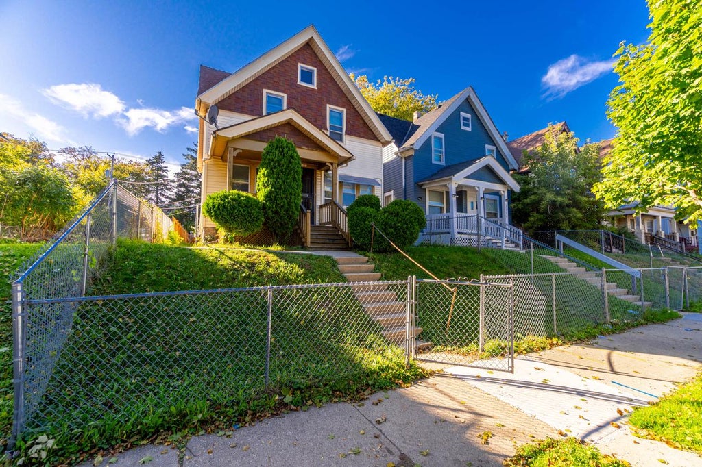 Photo of 3151 N 14th STREET, Milwaukee, WI 53206 (MLS # 1984506)