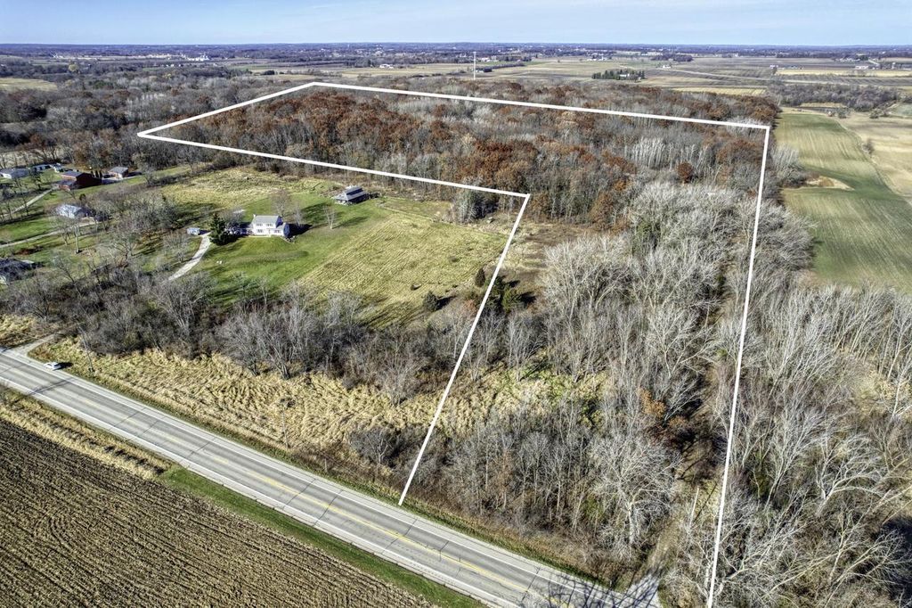 Photo of 26222 Durand AVENUE, Kansasville, WI 53139 (MLS # 1950899)