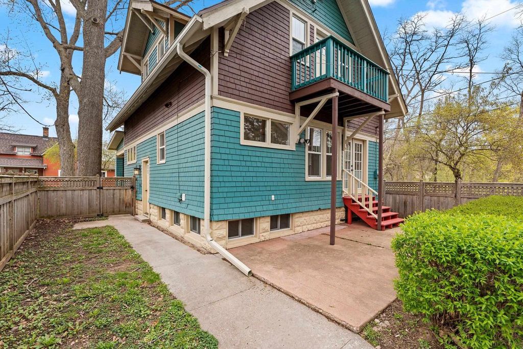 Photo of 622 N Sampson STREET, Appleton, WI 54911 (MLS # 50324291)