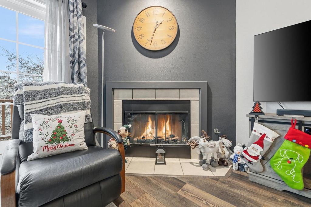 Photo of N16W26593 Tall Reeds LANE #E, Pewaukee, WI 53072 (MLS # 1945825)