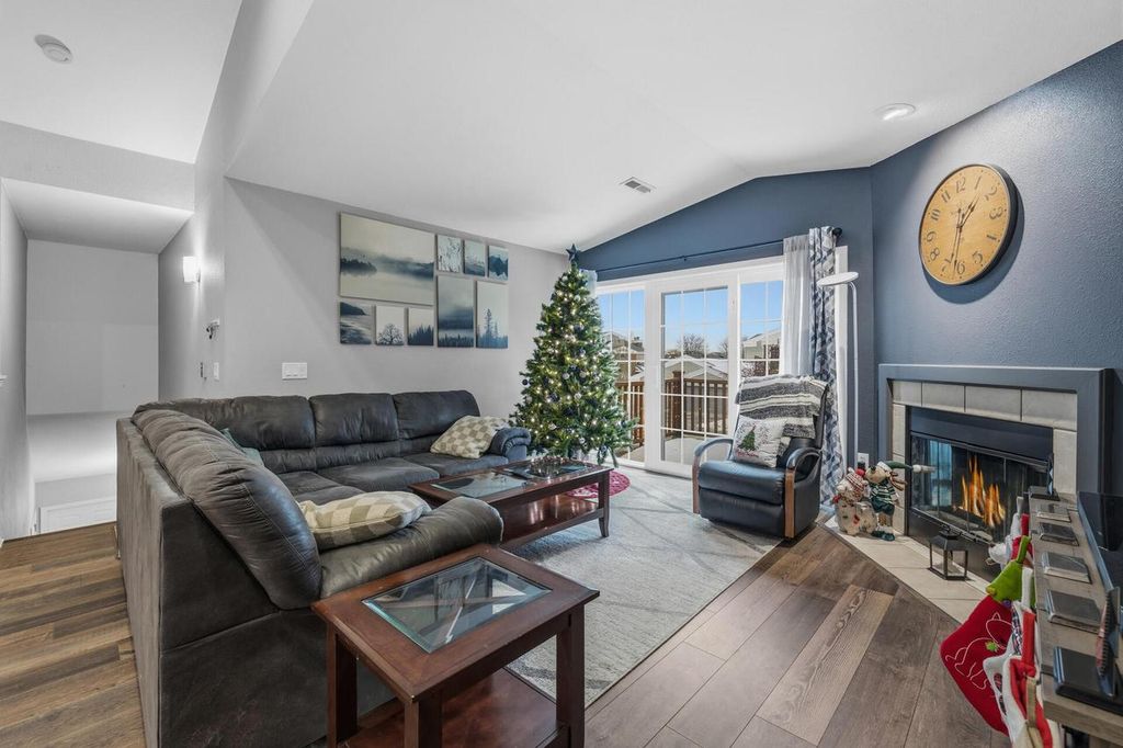 Photo of N16W26593 Tall Reeds LANE #E, Pewaukee, WI 53072 (MLS # 1945825)