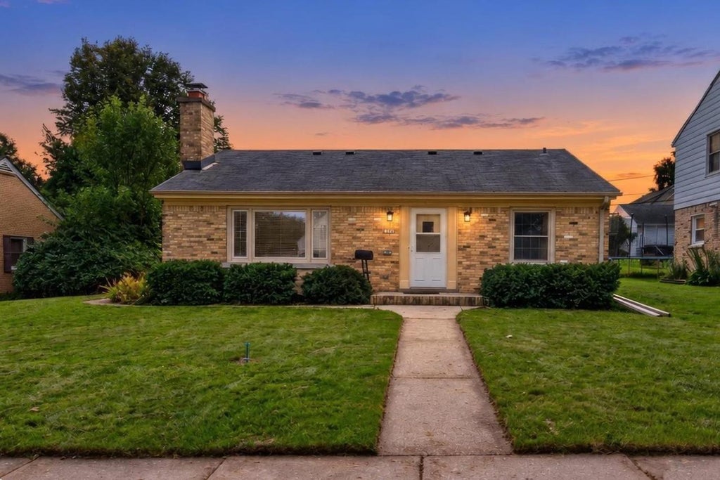 Photo of 3765 E Bottsford AVENUE, Cudahy, WI 53110 (MLS # 2032961)