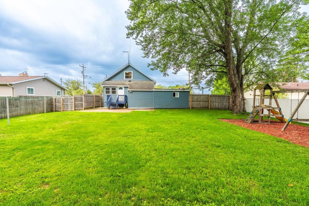 Photo of 1729 N 3rd AVENUE, Wausau, WI 54401 (MLS # 22604193)