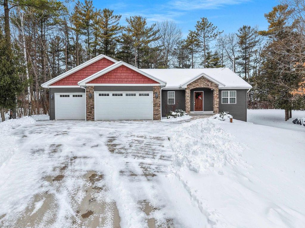 Photo of 4533 Valhalla ROAD, New Franken, WI 54229 (MLS # 50318262)