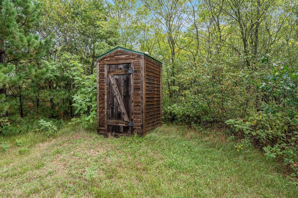 Photo of 1055 8th AVENUE, Hancock, WI 54943 (MLS # 50332801)