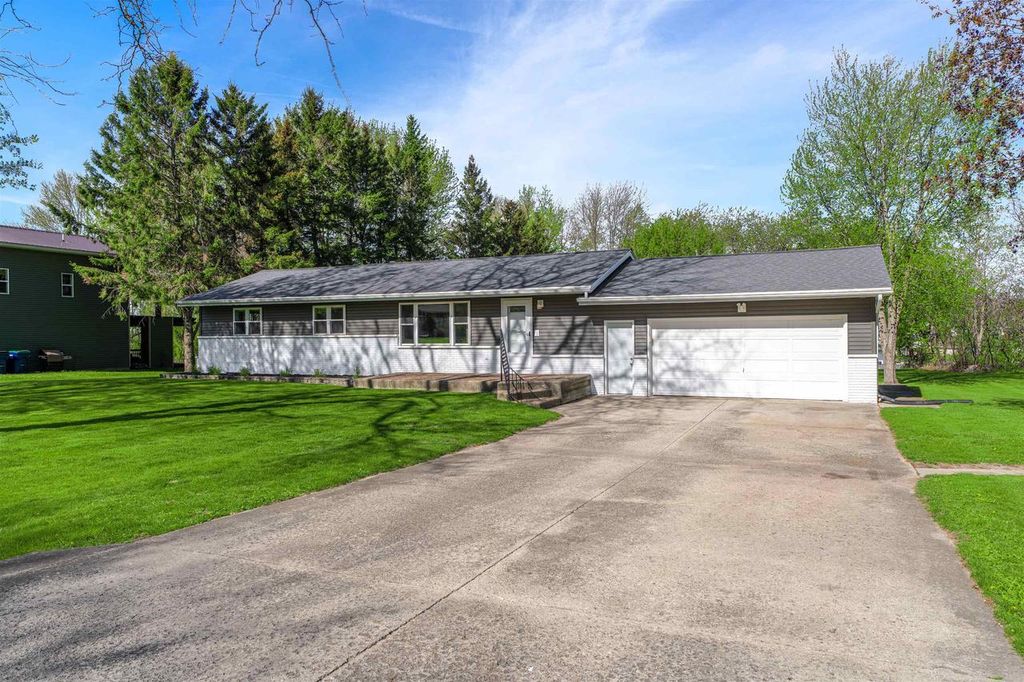 Photo of N6738 Irene DRIVE, Fond Du Lac, WI 54937 (MLS # 50324830)