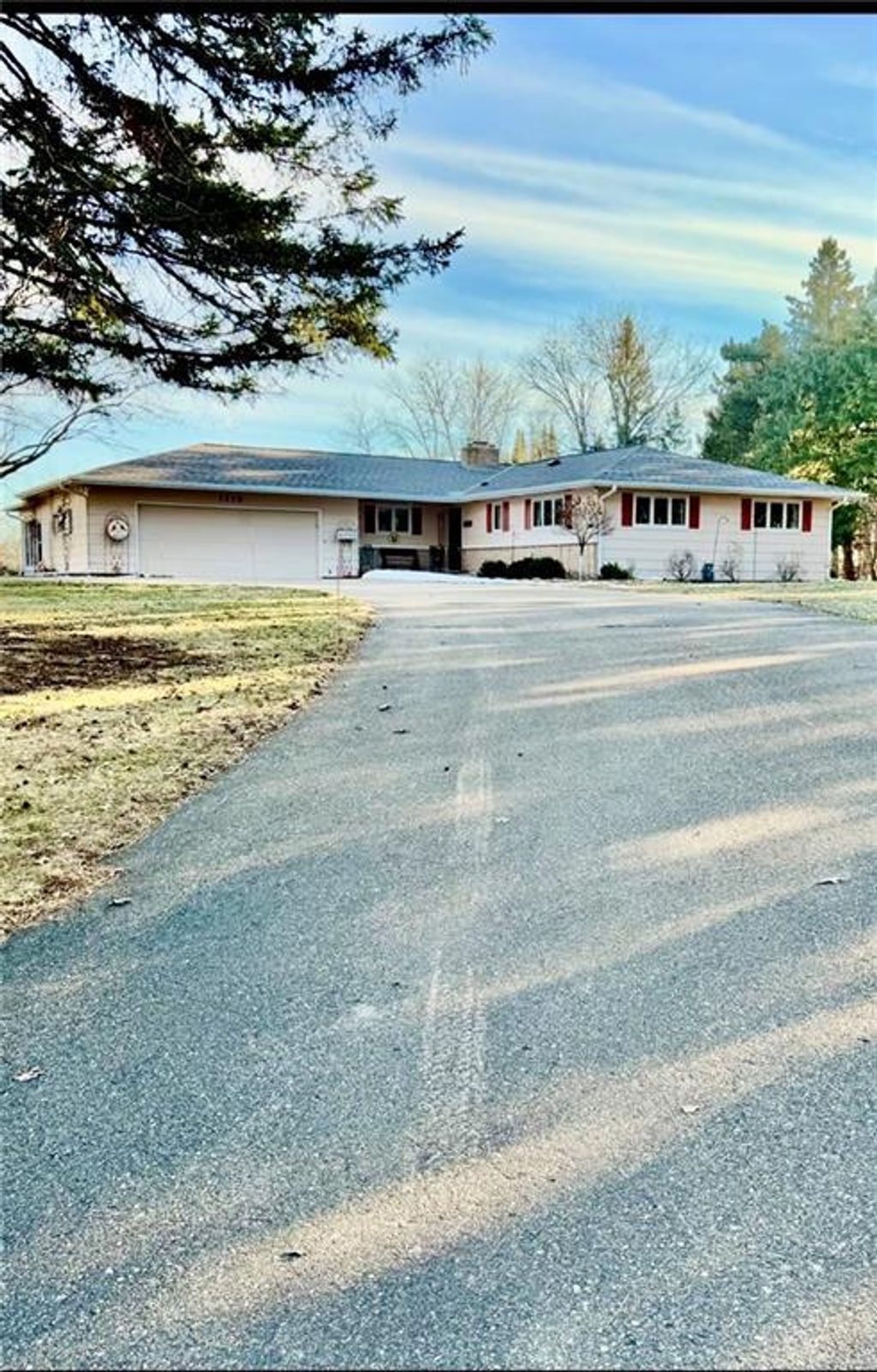 Photo of 1118 Kathryn DRIVE, Eau Claire, WI 54701 (MLS # 1598930)