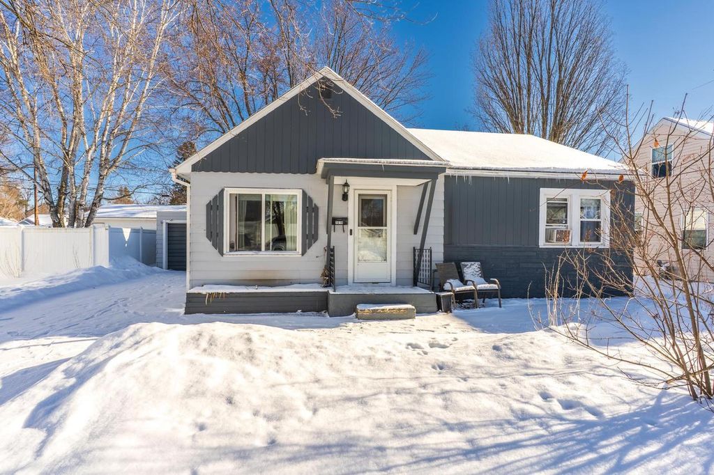 Photo of 1019 N 8th AVENUE, Wausau, WI 54401 (MLS # 22505755)