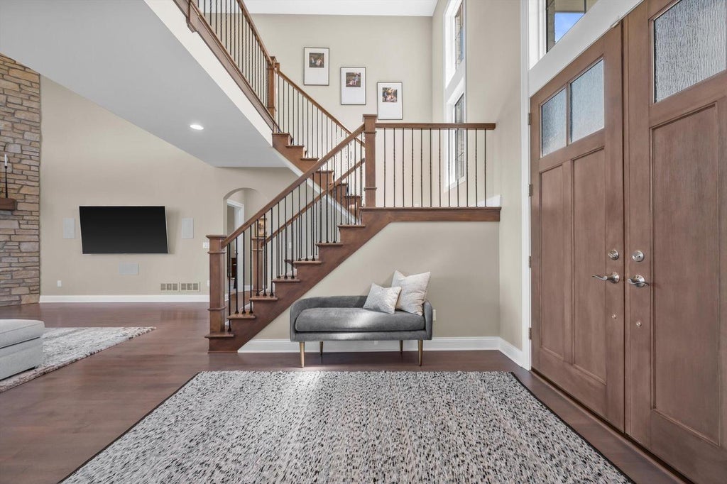 Photo of 1649 Spring Valley ROAD, Hartland, WI 53029 (MLS # 1982448)