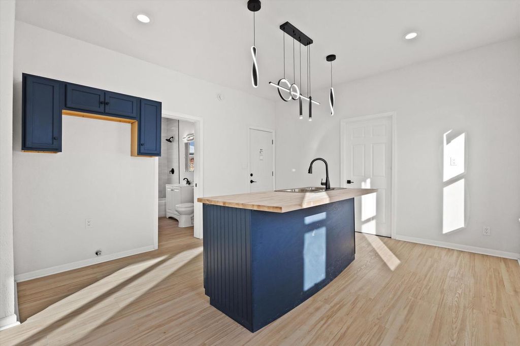 Photo of 2622 W Vine STREET #2624, Milwaukee, WI 53205 (MLS # 1945144)