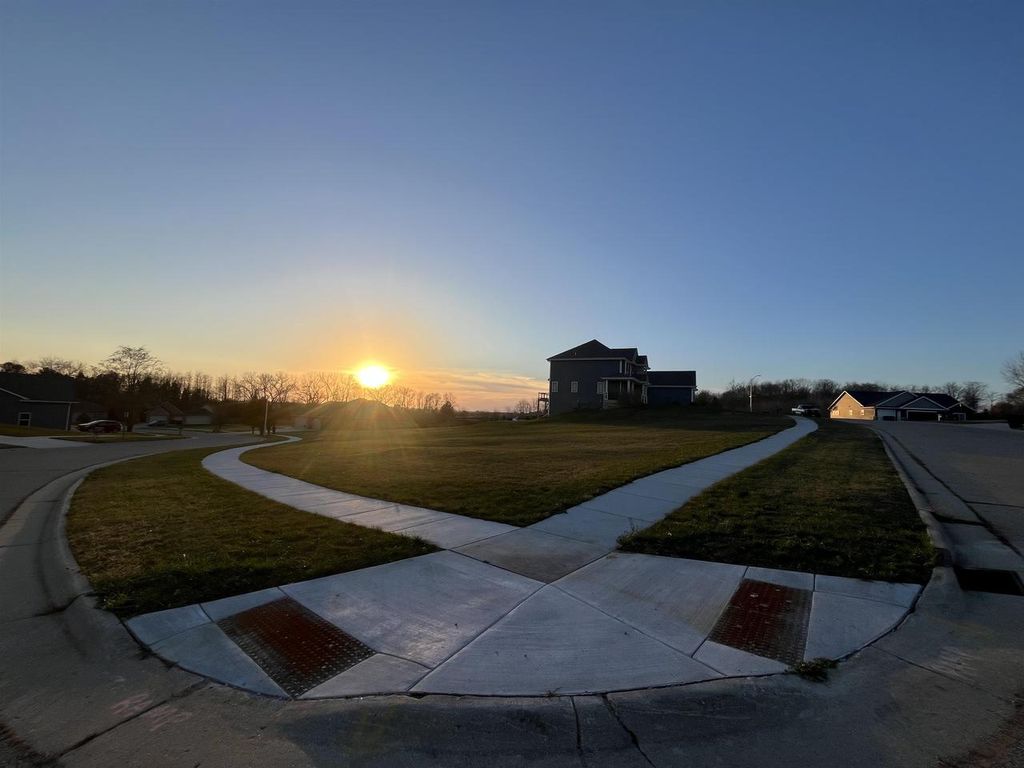 Photo of 655-657 Greenway Point DRIVE, Janesville, WI 53548 (MLS # 2012561)