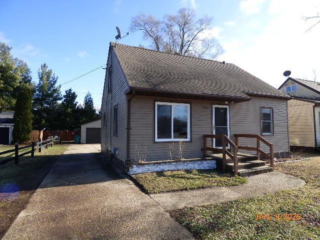 Photo of 1947 S Church STREET, Beloit, WI 53511 (MLS # 2011601)