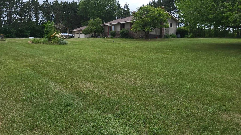 Photo of E11616 N Reedsburg ROAD, Baraboo, WI 53913 (MLS # 2017143)