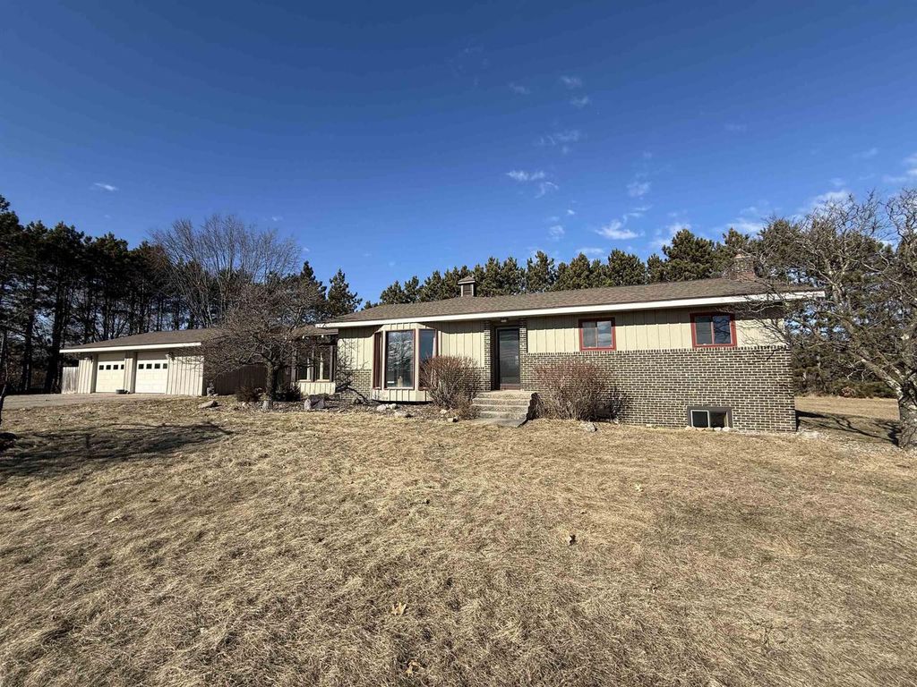 Photo of E11616 N Reedsburg ROAD, Baraboo, WI 53913 (MLS # 2017143)