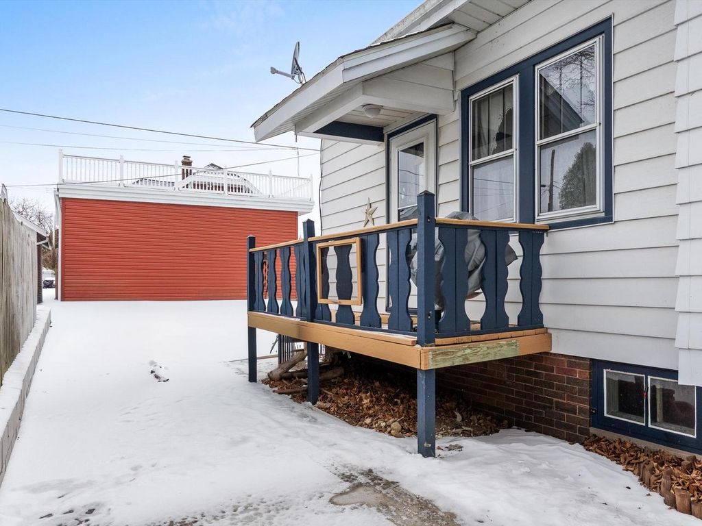 Photo of 1014 S 20th STREET, Manitowoc, WI 54220 (MLS # 1948675)