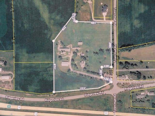 Photo of 2749 Town Hall Rd, Mount Horeb, WI 53572 (MLS # 2025340)