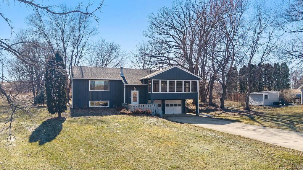 Photo of 4581 Linden DRIVE, Windsor, WI 53598 (MLS # 2017217)