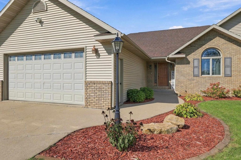 Photo of 111951 Winterberry CIRCLE, Marshfield, WI 54449 (MLS # 22604793)