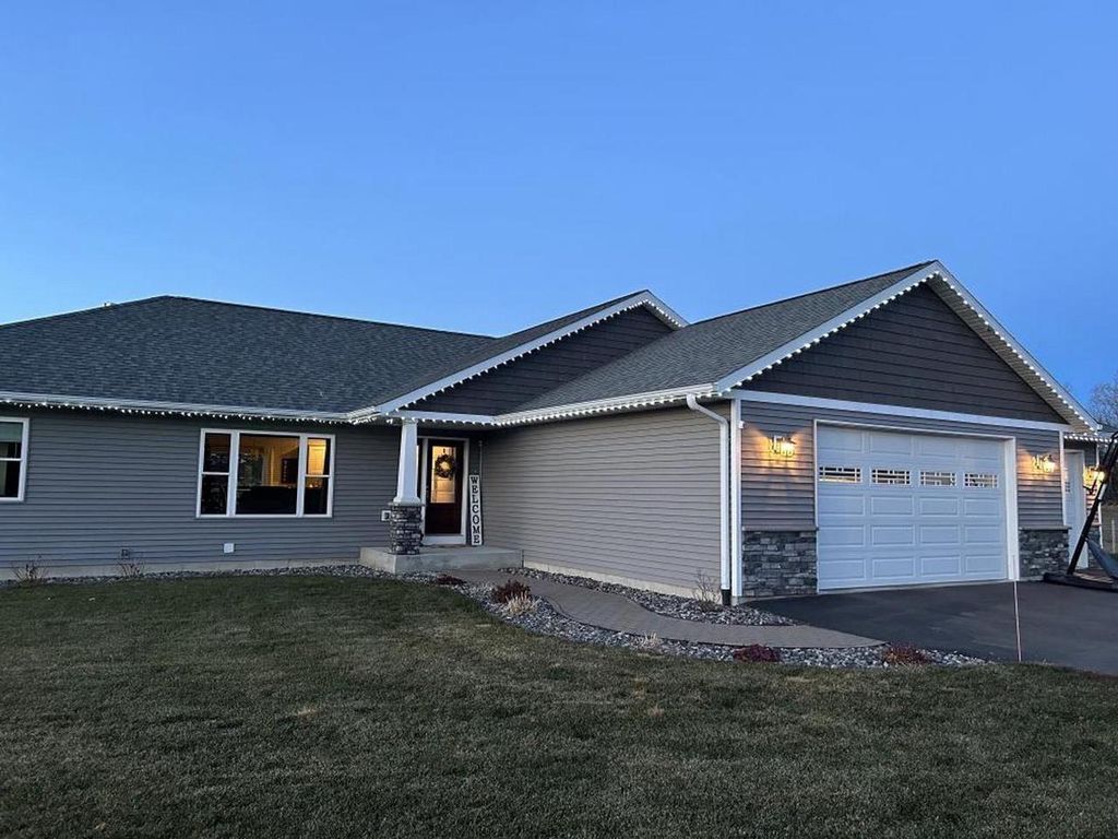 Photo of 112206 Coachlight AVENUE, Marshfield, WI 54449 (MLS # 22505557)