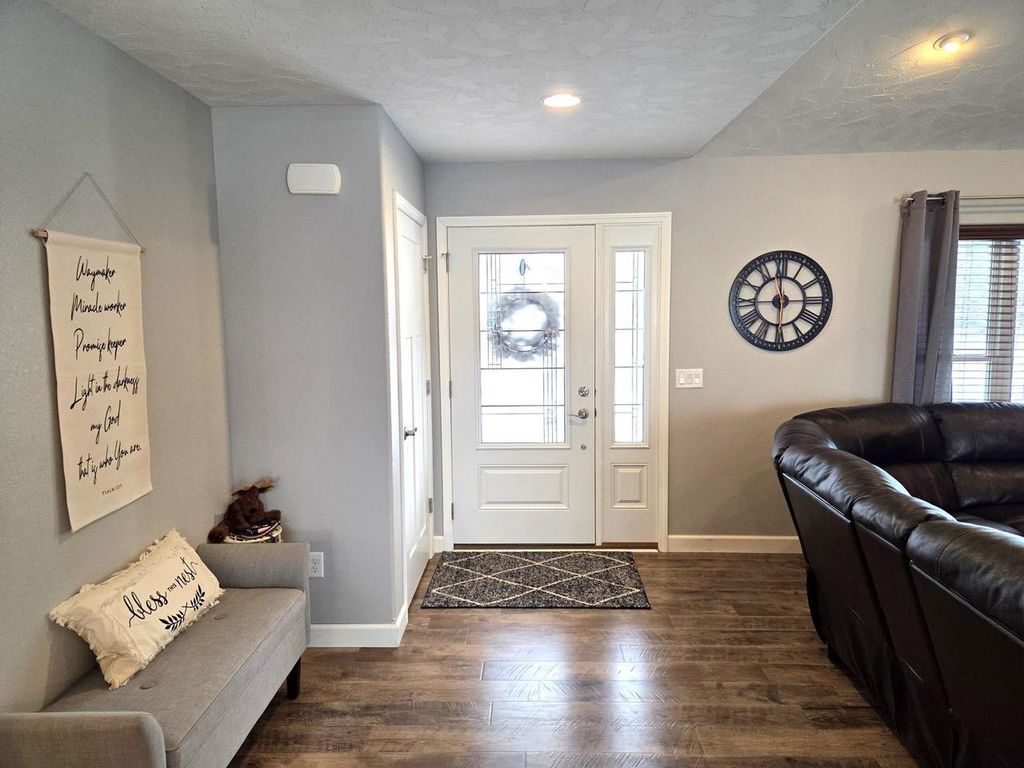 Photo of 112206 Coachlight AVENUE, Marshfield, WI 54449 (MLS # 22505557)