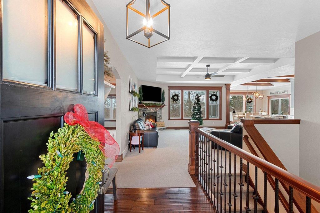 Photo of 1626 Steiner LANE, Green Bay, WI 54303 (MLS # 50319699)