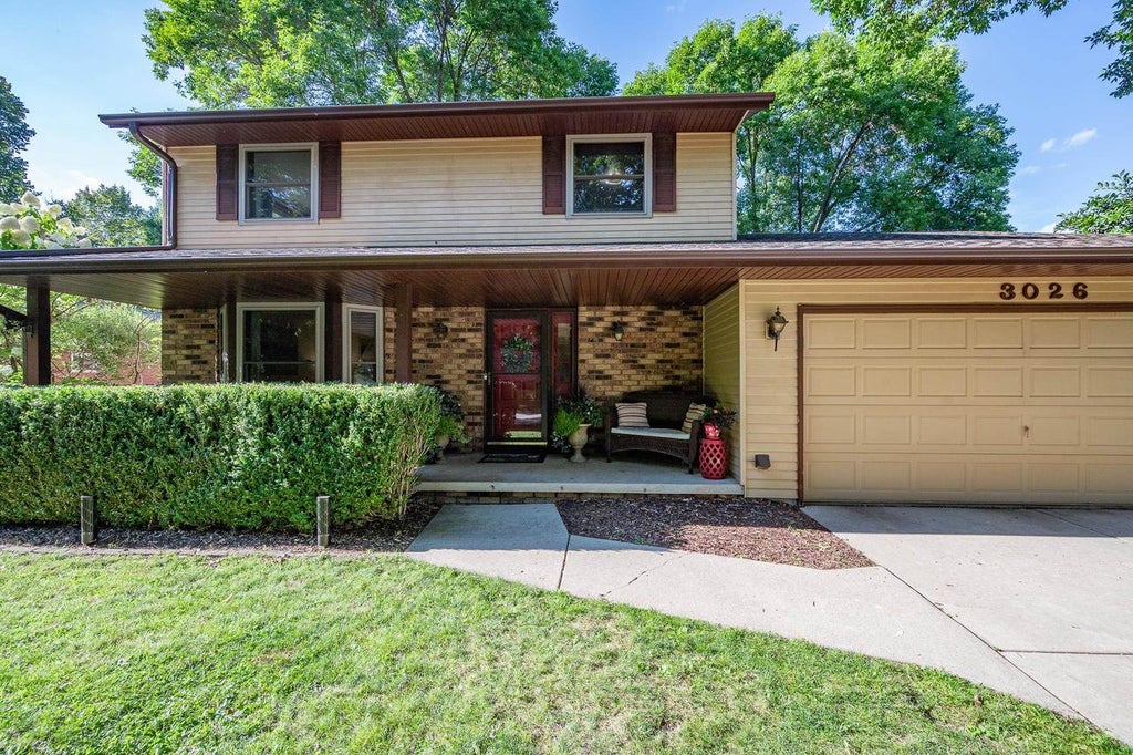 Photo of 3026 Open Gate TRAIL, Green Bay, WI 54313 (MLS # 50331389)