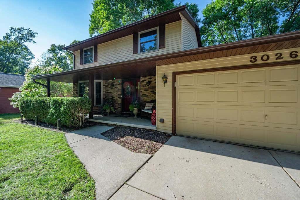 Photo of 3026 Open Gate TRAIL, Green Bay, WI 54313 (MLS # 50331389)