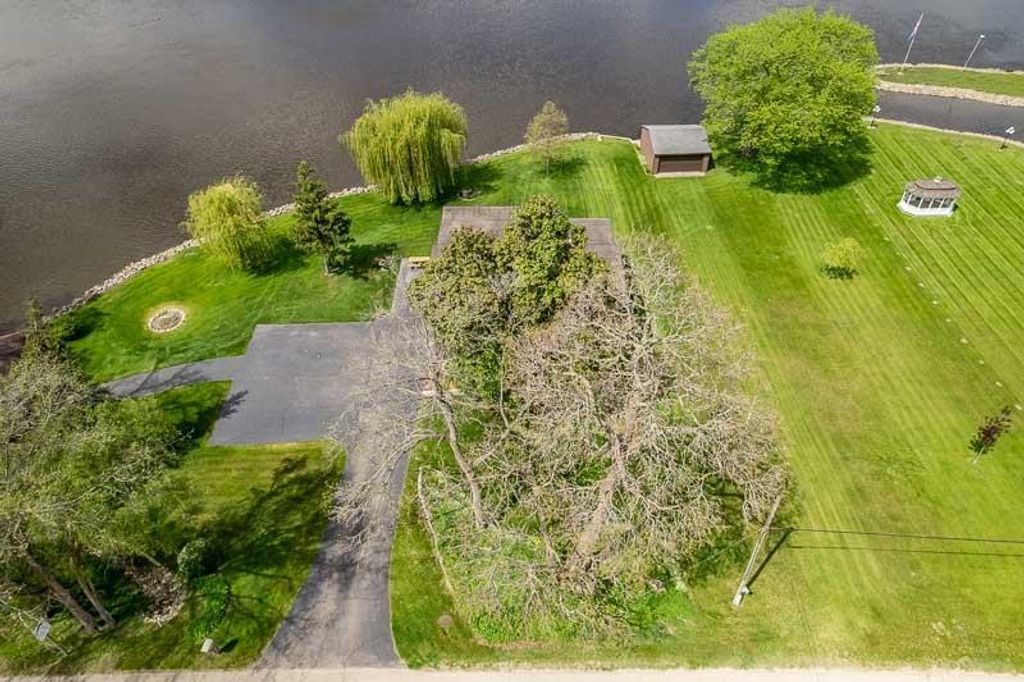 Photo of 3004 Riverside DRIVE, Beloit, WI 53511 (MLS # 2025253)