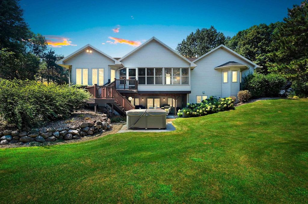 Photo of 3111 Ferndell Acres DRIVE, De Pere, WI 54155 (MLS # 50315956)