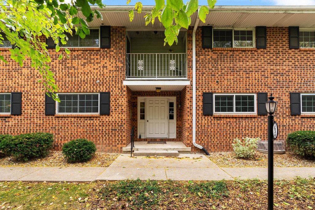 Photo of 1634 Norman WAY #6, Madison, WI 53705 (MLS # 2011275)