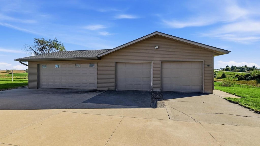 Photo of 3293 Busch LANE, Dickeyville, WI 53808 (MLS # 2034457)