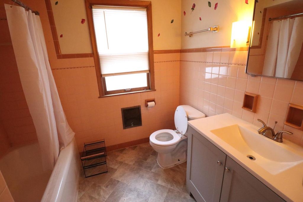 Photo of 5269 N Sherman BOULEVARD, Milwaukee, WI 53209 (MLS # 1946591)