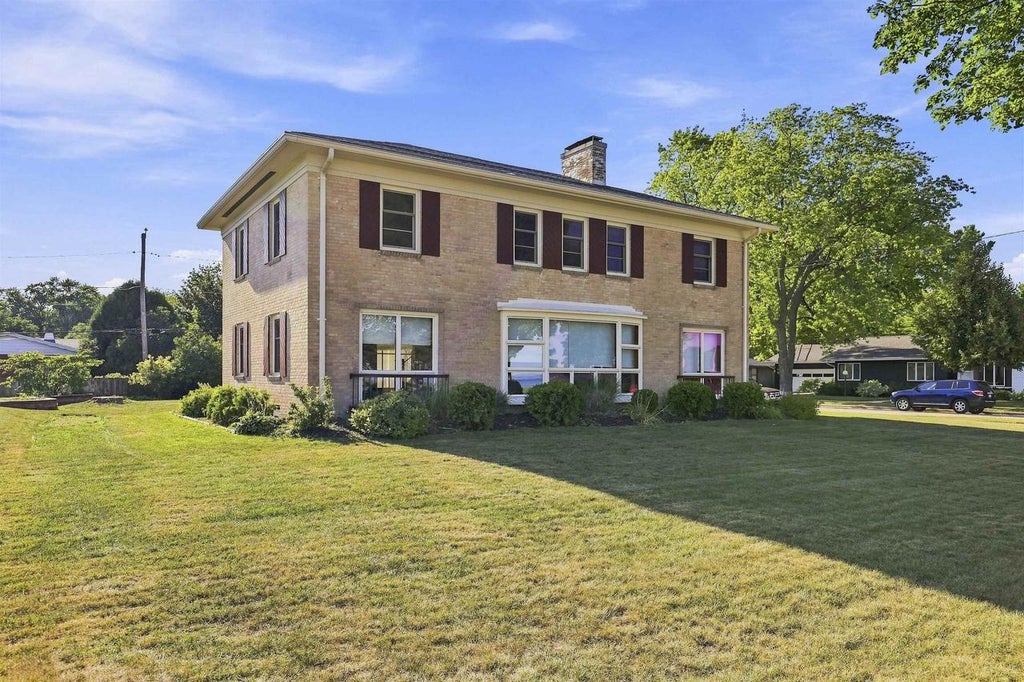 Photo of 1117 Baldwin AVENUE, Oshkosh, WI 54901 (MLS # 50331395)