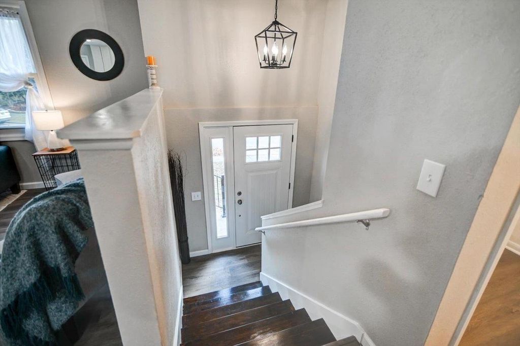 Photo of 10 Ammerman CIRCLE, Madison, WI 53716 (MLS # 2012475)