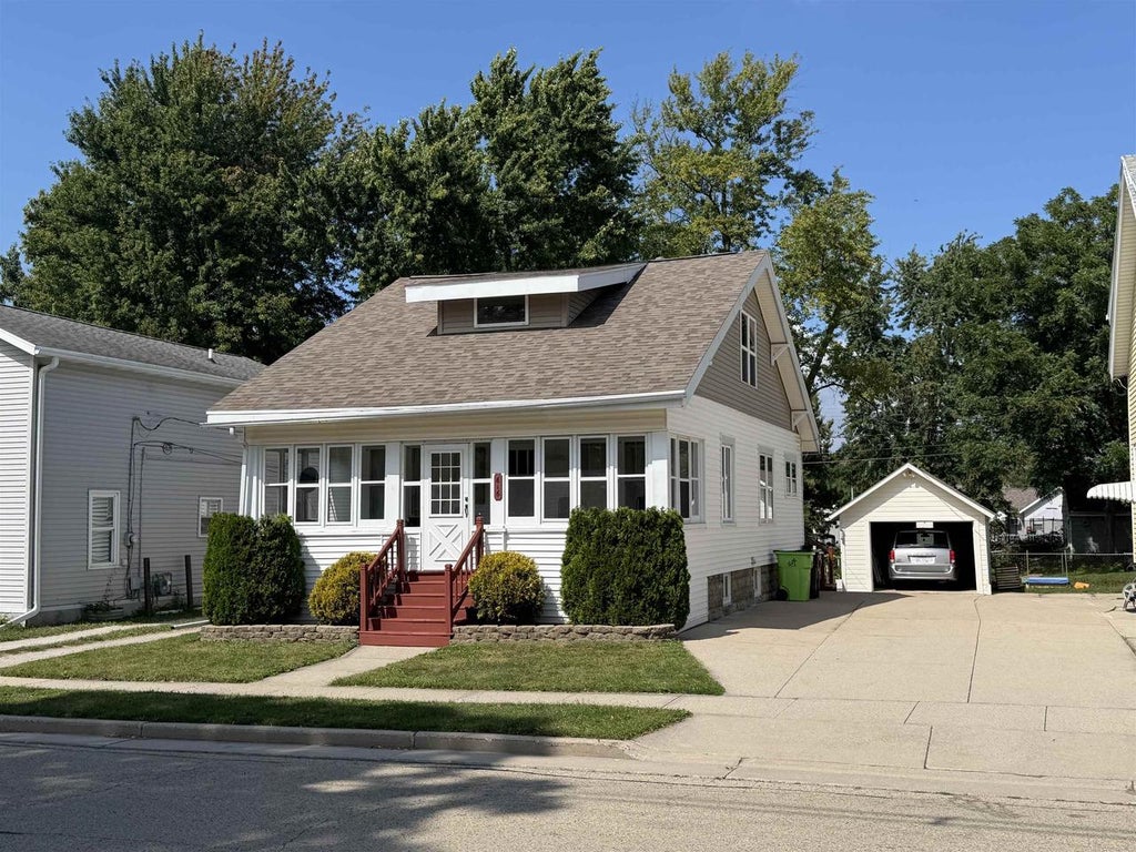 Photo of 616 E Jefferson STREET, Waupun, WI 53963 (MLS # 50332089)