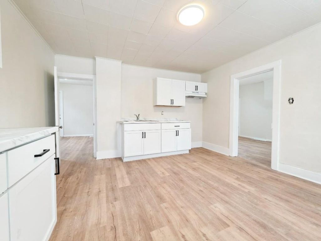 Photo of 1405 Day STREET, Green Bay, WI 54302 (MLS # 50319953)